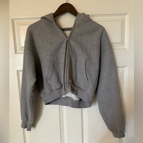 TNA Tops - Aritzia TNA Cozy Fleece Boyfriend Boxy Zip Hoodie in Gray!